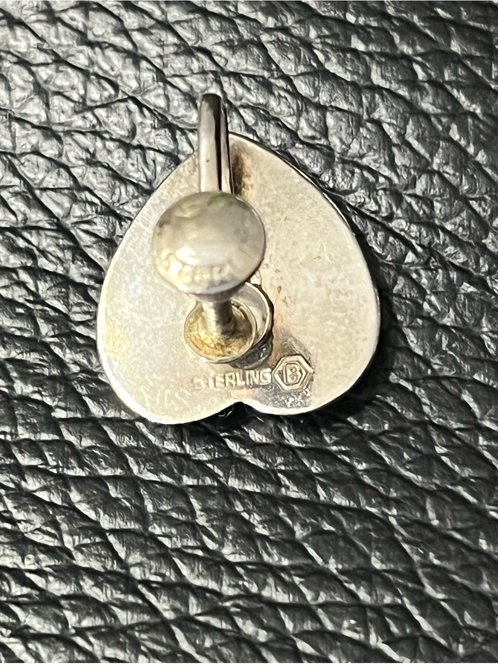 Vintage Birks Sterling Silver Heart Stud Screw Back Earrings - Engraved - Picture 3 of 5